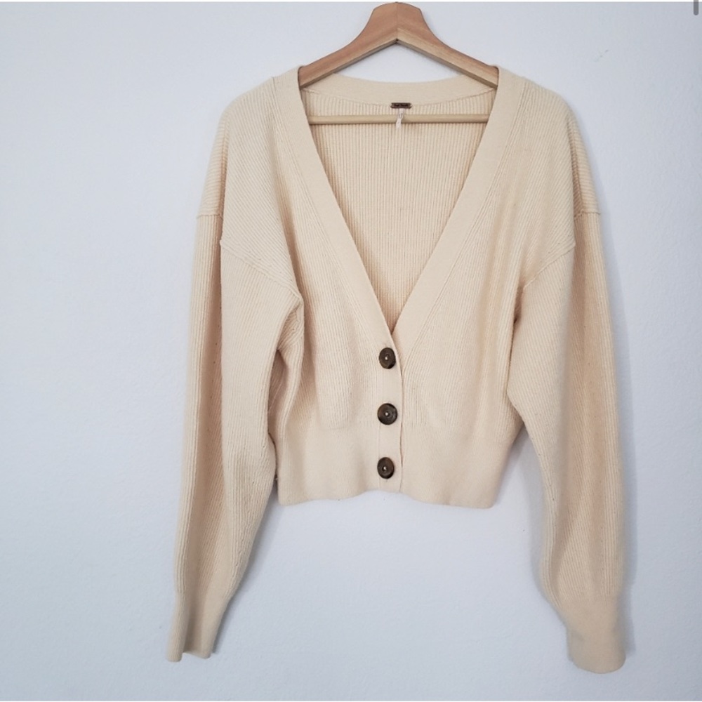 Free People ivory crop cardigan size S